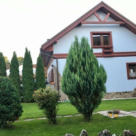 Penzion Saty Háromszlécs Kültér fotó